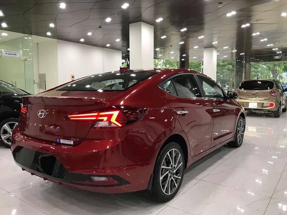 Hyundai Elantra 2020 Den Hau