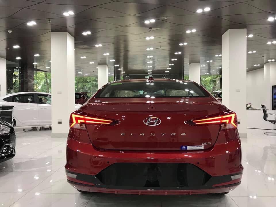 Hyundai Elantra 2020 Cam Bien